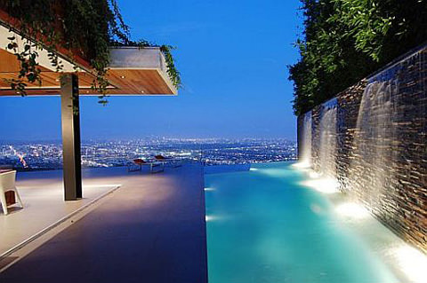 luxurious-property-with-stunning-views-in-la-9